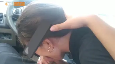 Iranian girl gets horny in the car and sucks off her boyfriend – Persian pussy porn video